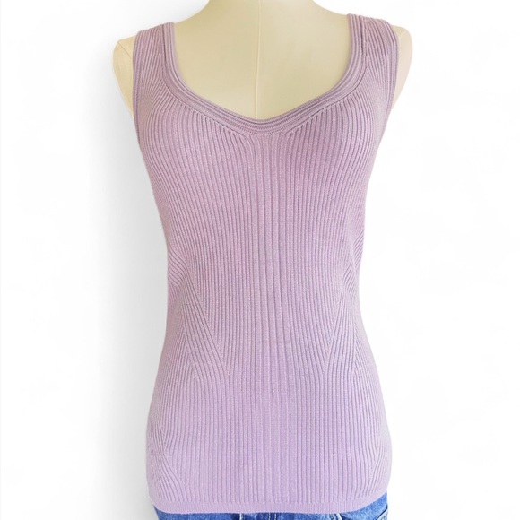 White House Black Market Tops - WHBM Y2K Pastel Sweetheart Lilac Ribbed Knit Tank Top Casual Coquette Staple | L